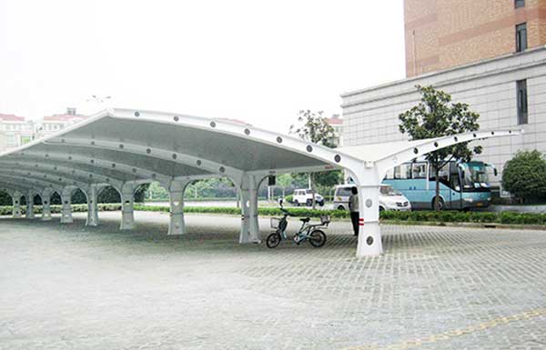 表演中心膜結構