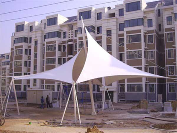 濟(jì)南PTFE膜結(jié)構(gòu)安裝服務(wù)：省會(huì)城市企業(yè)的技術(shù)實(shí)力展示