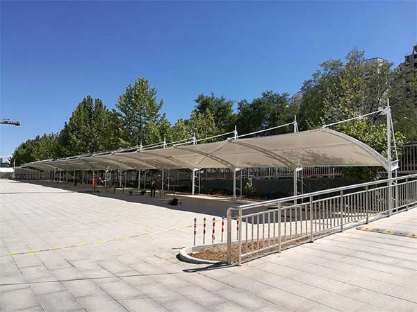 廣東省中材高新材料有限公司：膜結(jié)構(gòu)點(diǎn)亮表演舞臺
